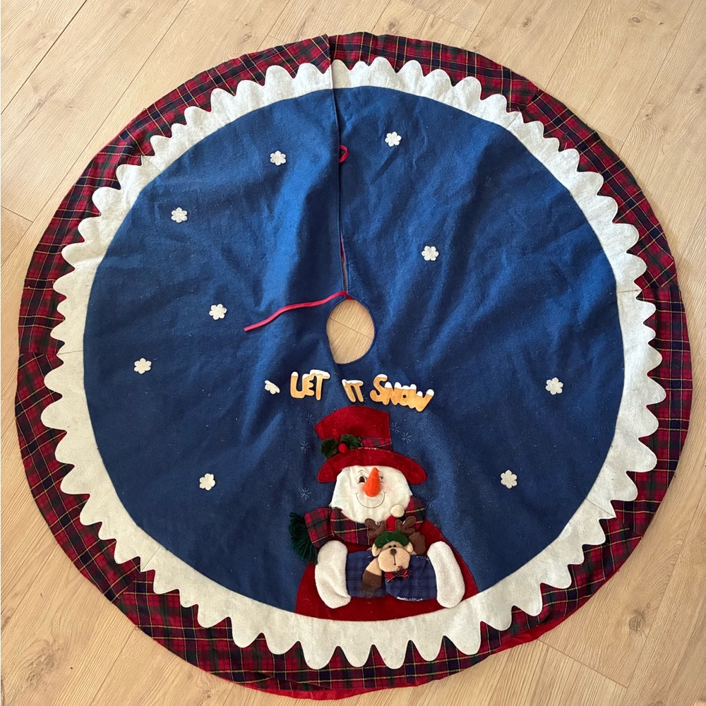 Vintage “Let it Snow” Christmas Tree Skirt with Snowman Design